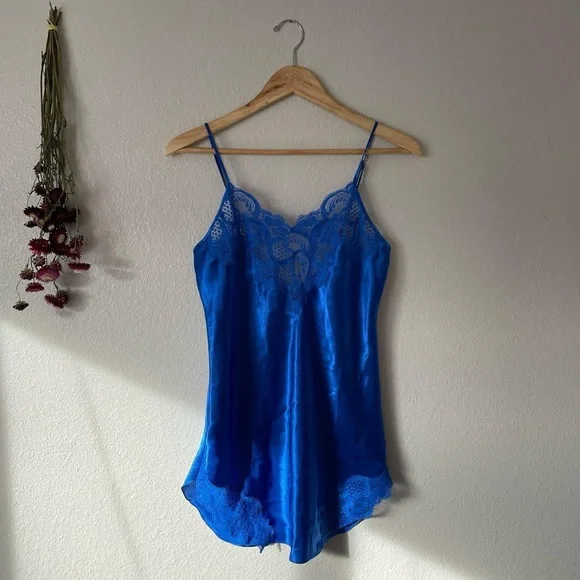 Victoria's Secret | Intimates & Sleepwear | Vintage Victoria Secret Slip Dress Gold Tag | Poshmark Victoria's Secret | Intimates & Sleepwear | Vintage Victoria Secret Slip Dress Gold Tag | Poshmark
